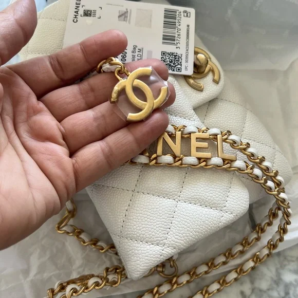 Chanel - Picture 4 of 6